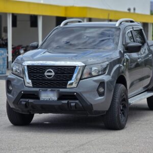 NISSAN NP300 2025