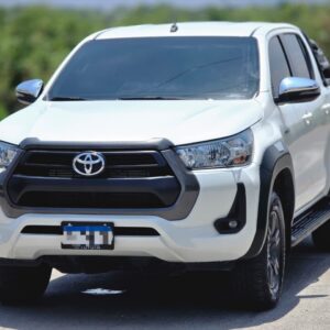 Toyota HILUX SR 2024