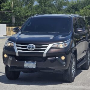 Toyota FORTUNER 2020