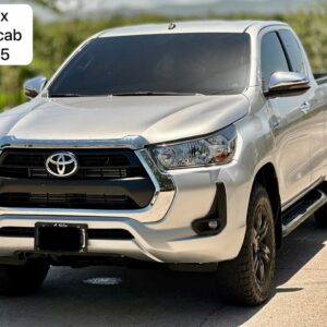 Tovota HILUX EXTRACAB 2025