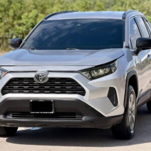 Toyota Rav4 LE FWD 2020