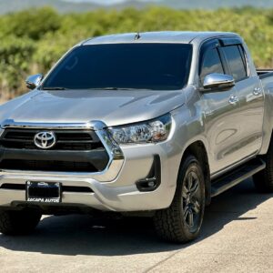 Toyota HILUX SR 2024