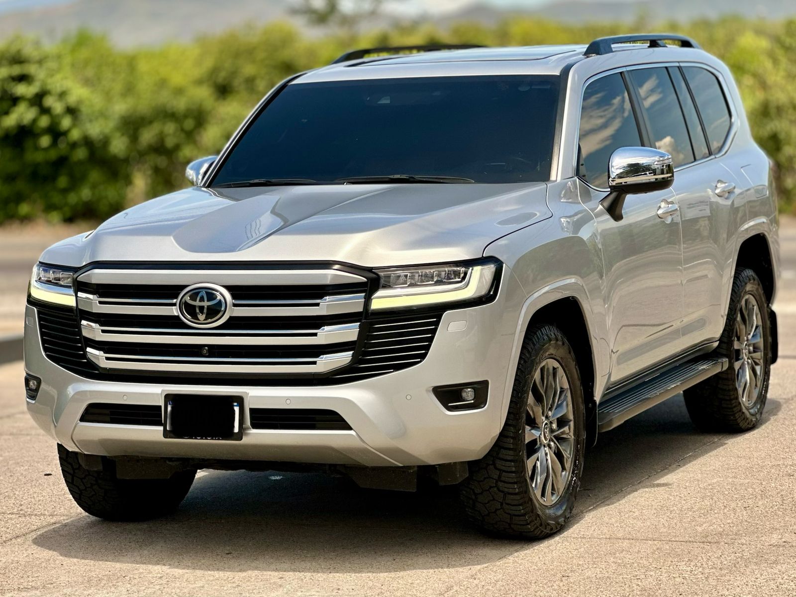 Toyota Land Cruiser LC300 2024