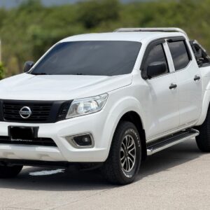NISSAN NP300 2020